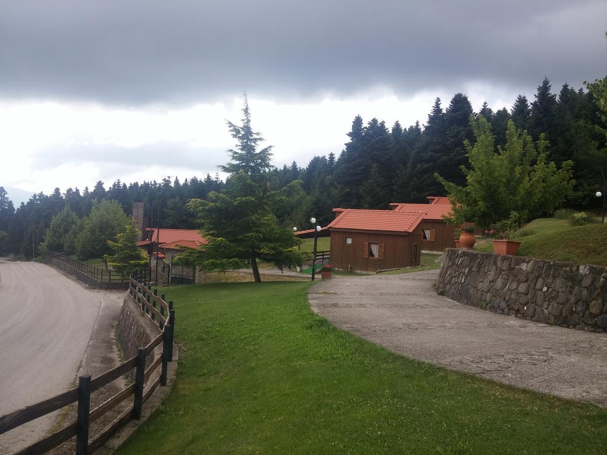 Livadaki Village Megali Kapsi Kültér fotó