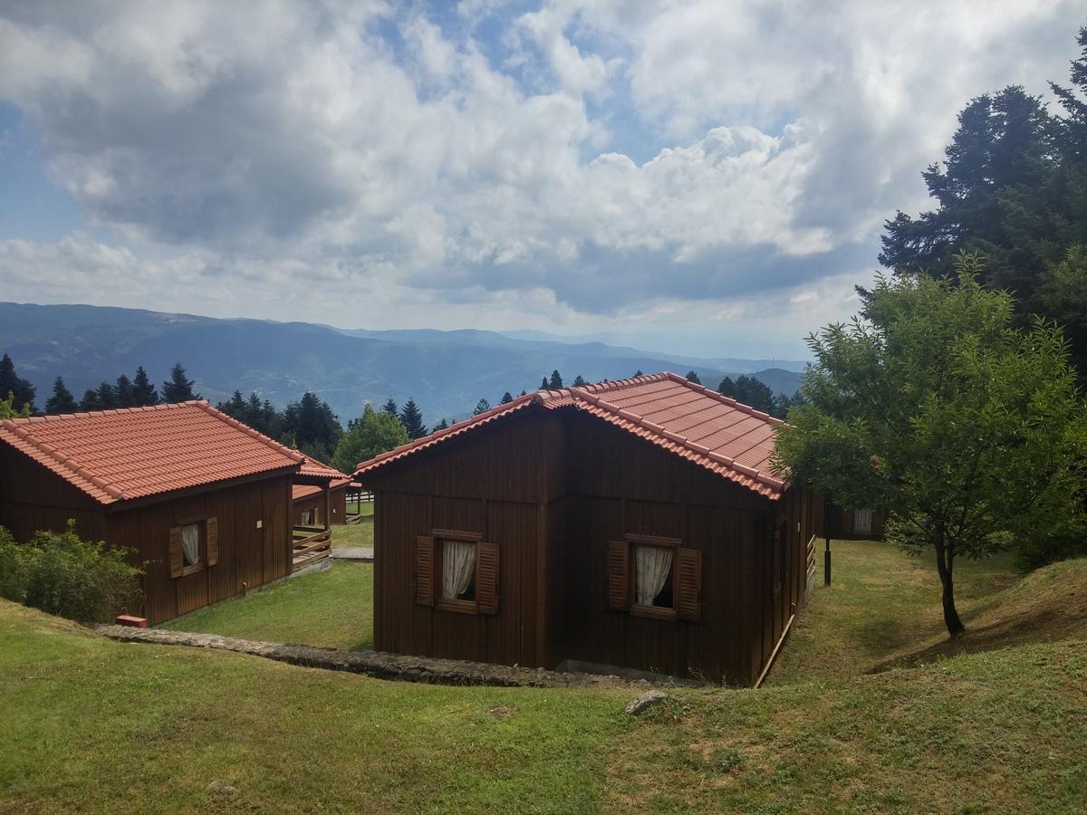 Livadaki Village Megali Kapsi Kültér fotó