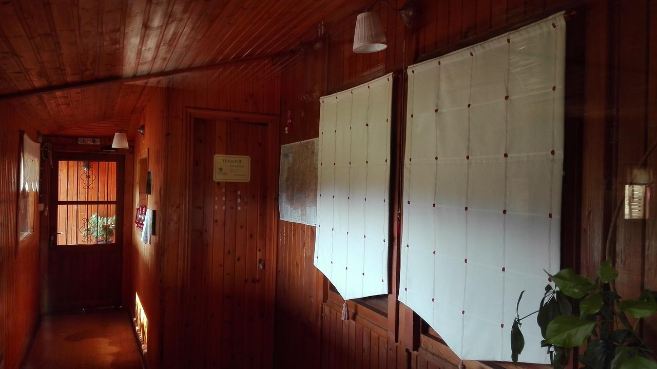 Livadaki Village Megali Kapsi Kültér fotó